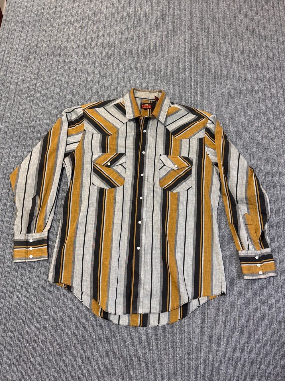 Vintage‎ Western Fashions Pearl Snap 16-35
